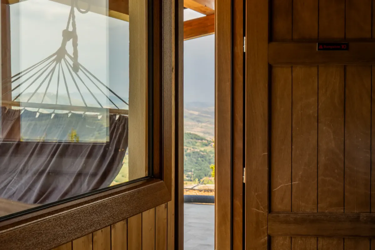 Amaca e vista dalla camera bungalow