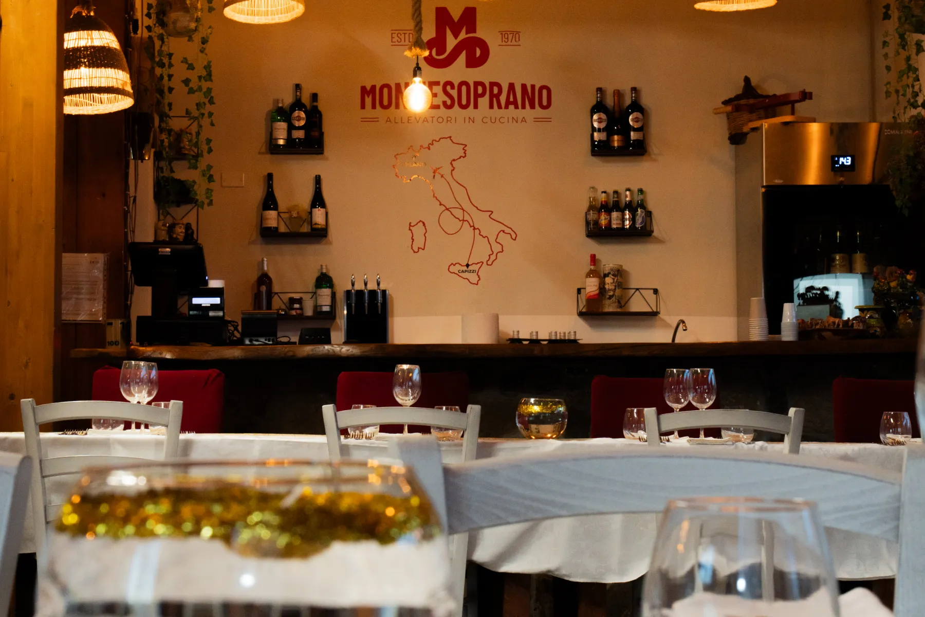 Interno della ristomacelleria MonteSoprano